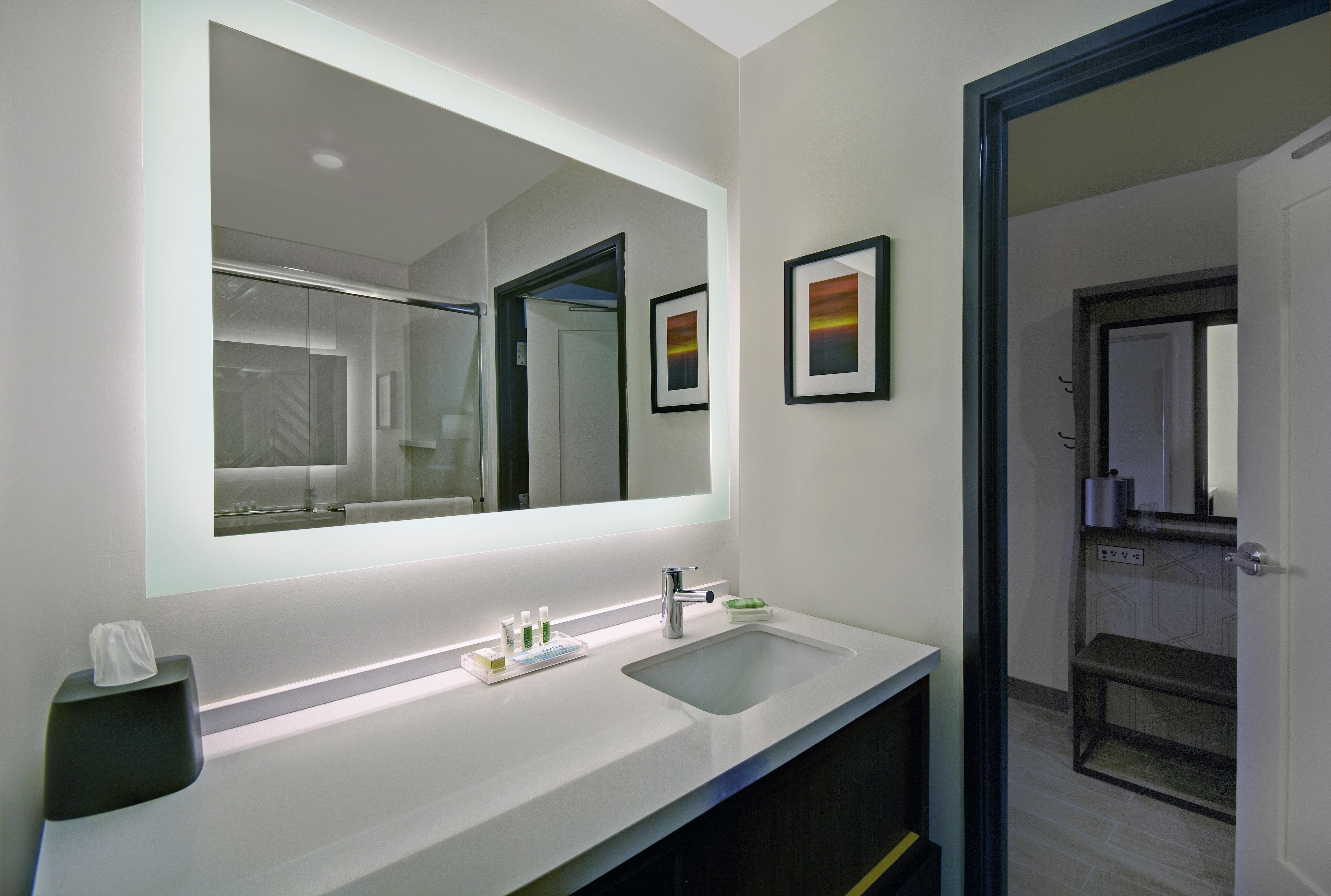 Holiday Inn Grand Rapids North - Walker By Ihg Екстериор снимка