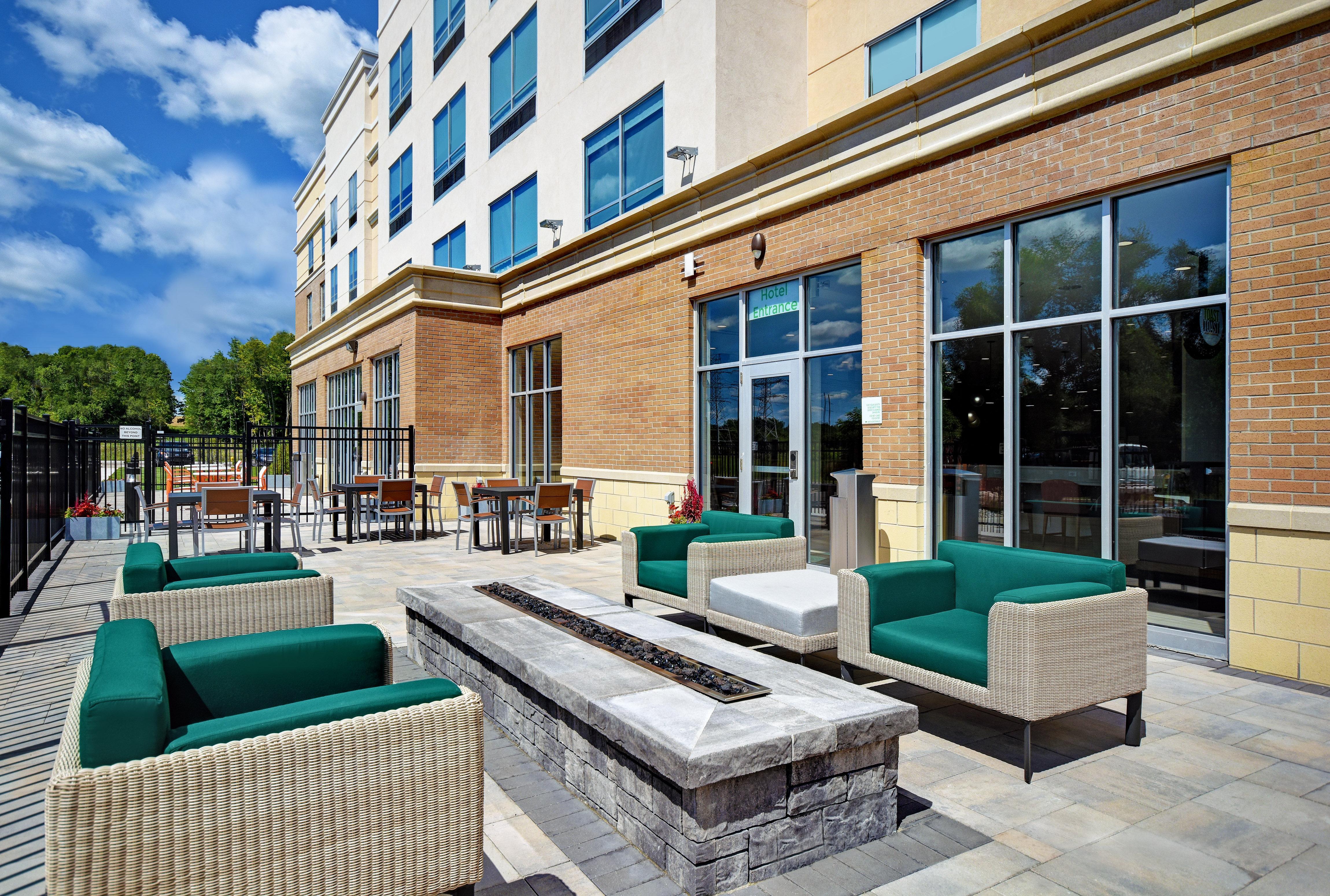 Holiday Inn Grand Rapids North - Walker By Ihg Екстериор снимка